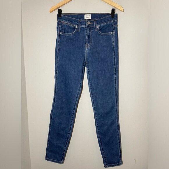 Aritzia Sunday Best Straight Leg Jean size 27 - Picture 4 of 8